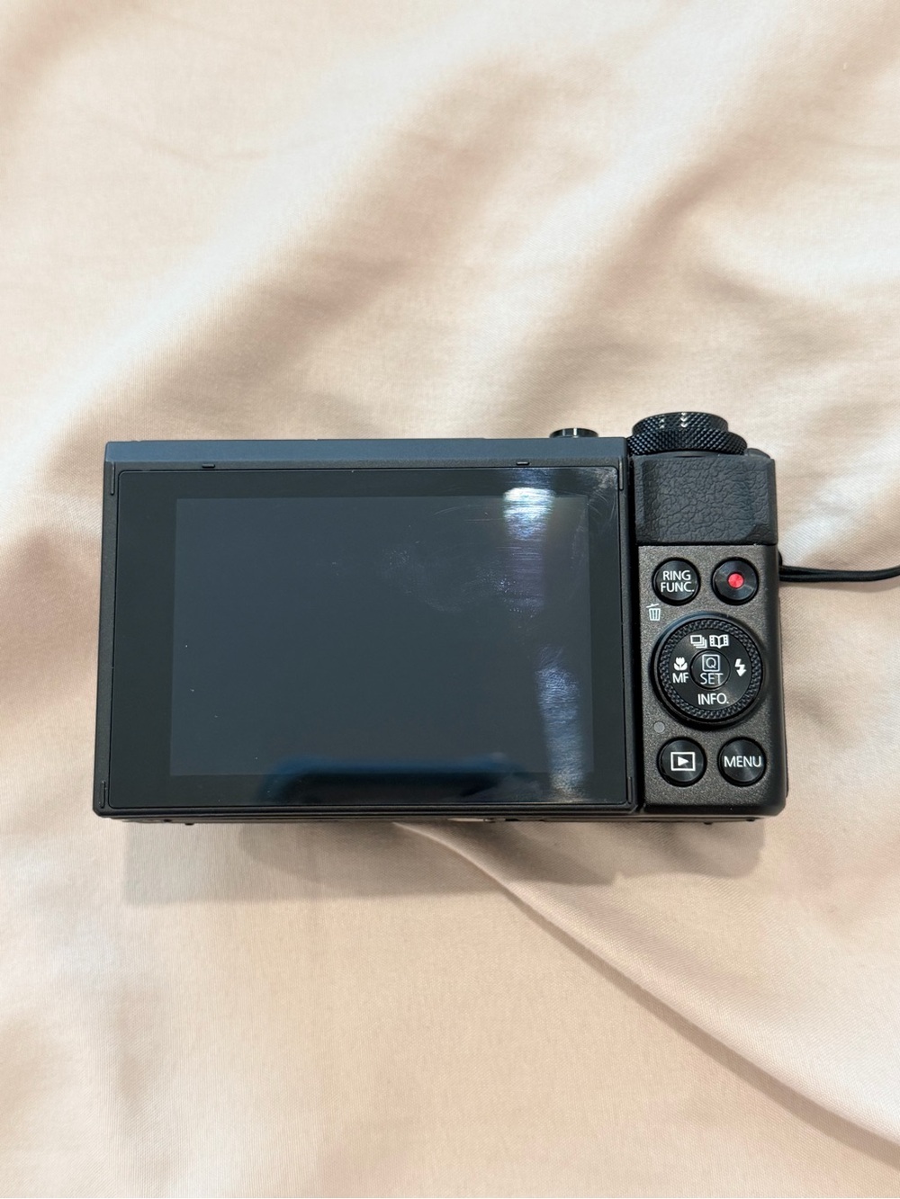 Canon PowerShot G7 X Mark II Compact Digital Camera - Black - Picture 4 of 8